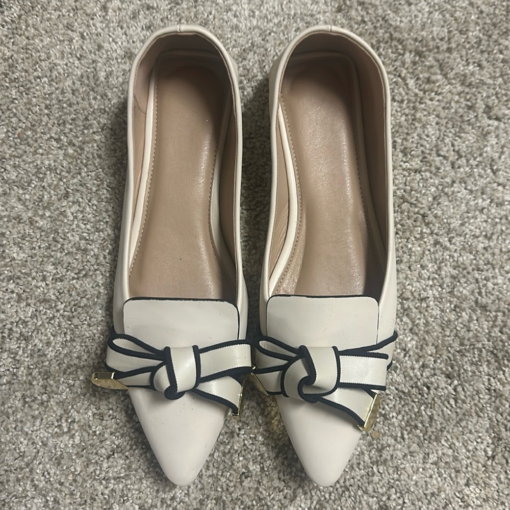 Never been worn Loafers - sz 40 (9)